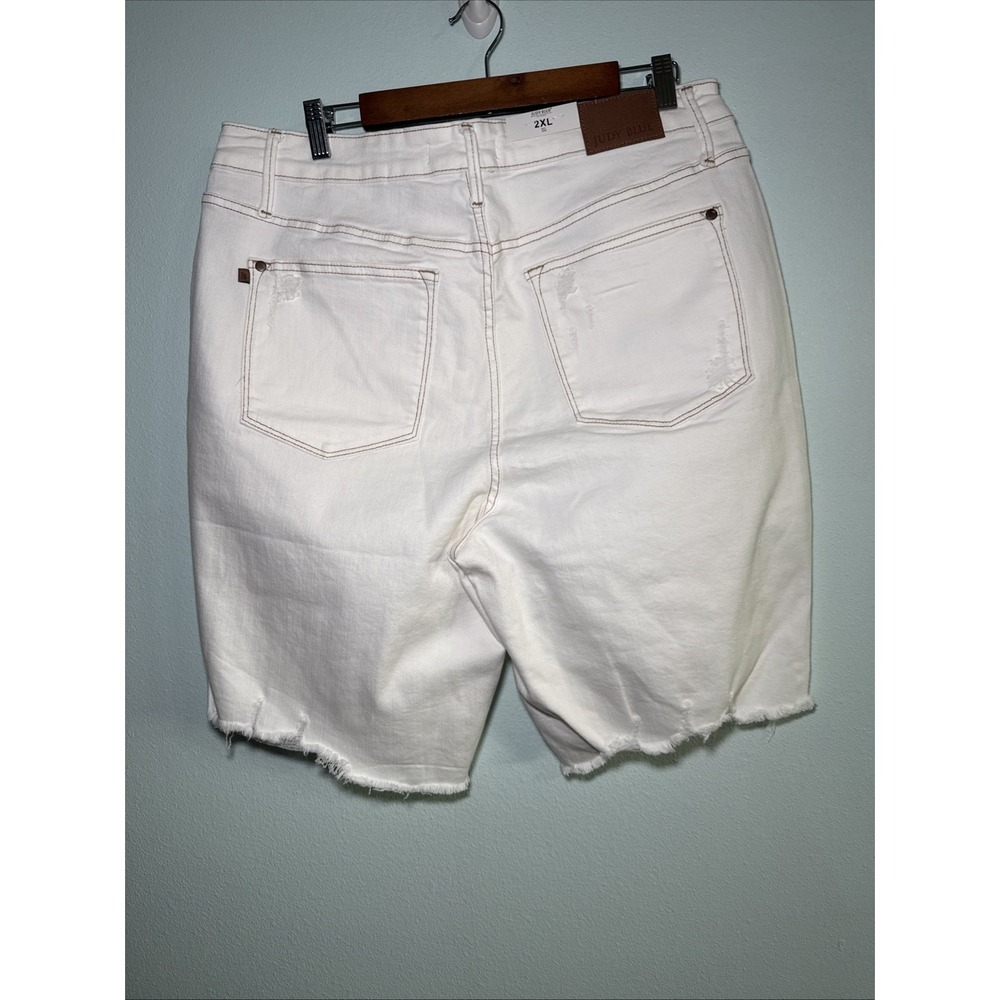 Judy Blue white cream Denim Tummy control Shorts Distressed Womens Size 2XL NWT - Picture 4 of 9